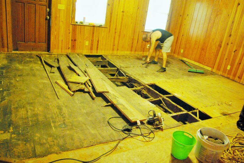 Get Subfloor Removal